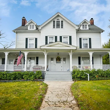 Love Lane Bed & Breakfast-2